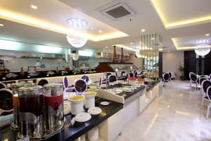 thumbnail: Restaurant