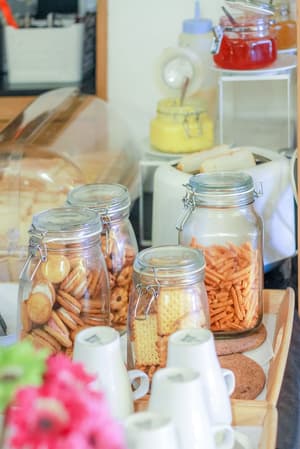 thumbnail: Breakfast area