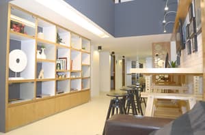 thumbnail: Lobby sitting area