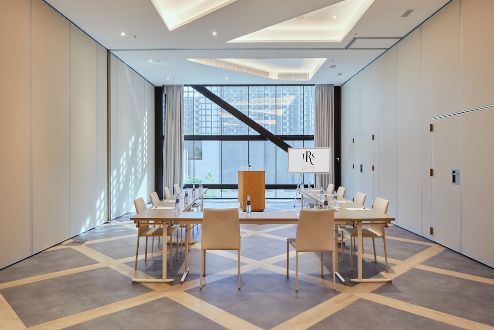Restaurant-cafeteria