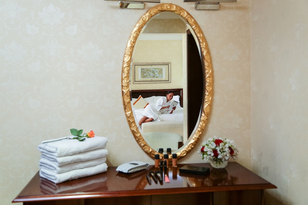 Room amenity