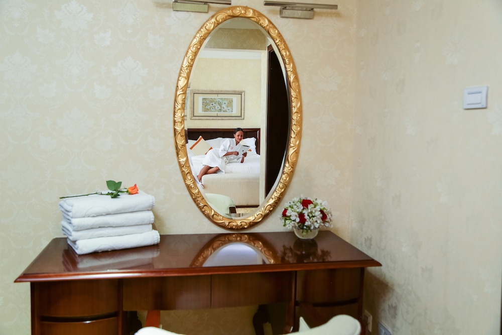 Room amenity