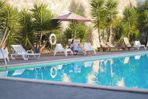 thumbnail: Pool