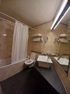 thumbnail: Bathroom