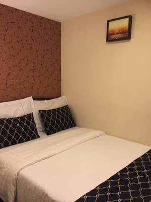 thumbnail: Room