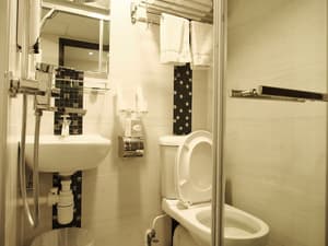 thumbnail: Bathroom