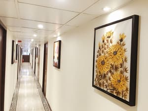 thumbnail: Hallway