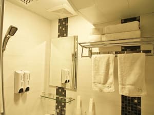 thumbnail: Bathroom