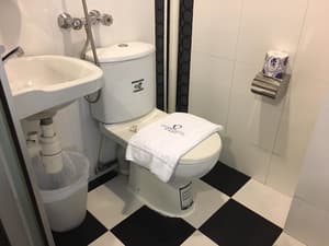 thumbnail: Bathroom