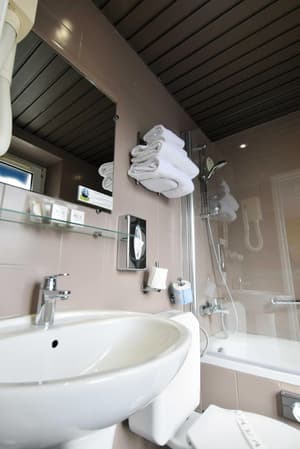 thumbnail: Bathroom