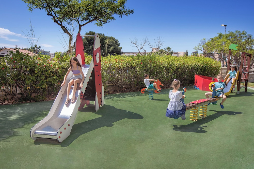 Children's play area - outdoor