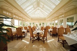 thumbnail: Restaurant