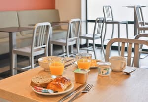 thumbnail: Breakfast buffet