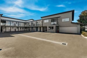 thumbnail: Exterior