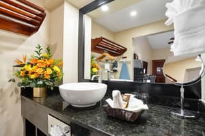 thumbnail: Bathroom