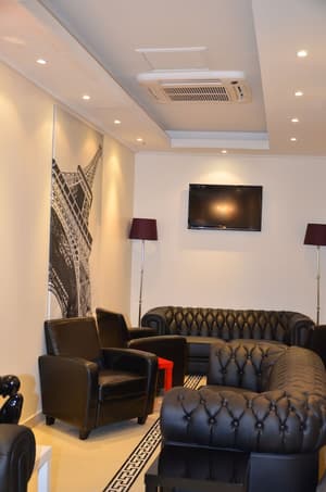 thumbnail: Lobby sitting area