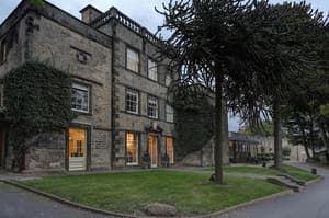 thumbnail: Exterior