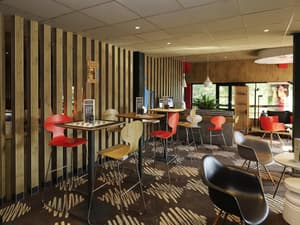 thumbnail: Bar (on property)