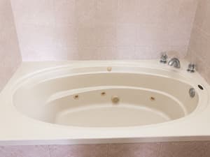 thumbnail: Jetted tub