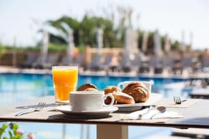 thumbnail: Breakfast buffet