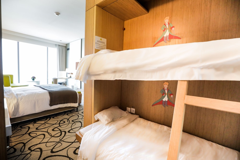 Children's theme room