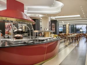 thumbnail: Restaurant