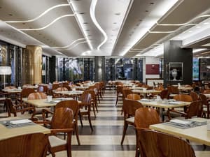 thumbnail: Restaurant