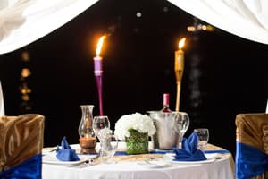 thumbnail: Couples dining