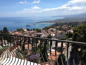 thumbnail: Balcony view