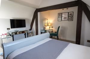 thumbnail: Room