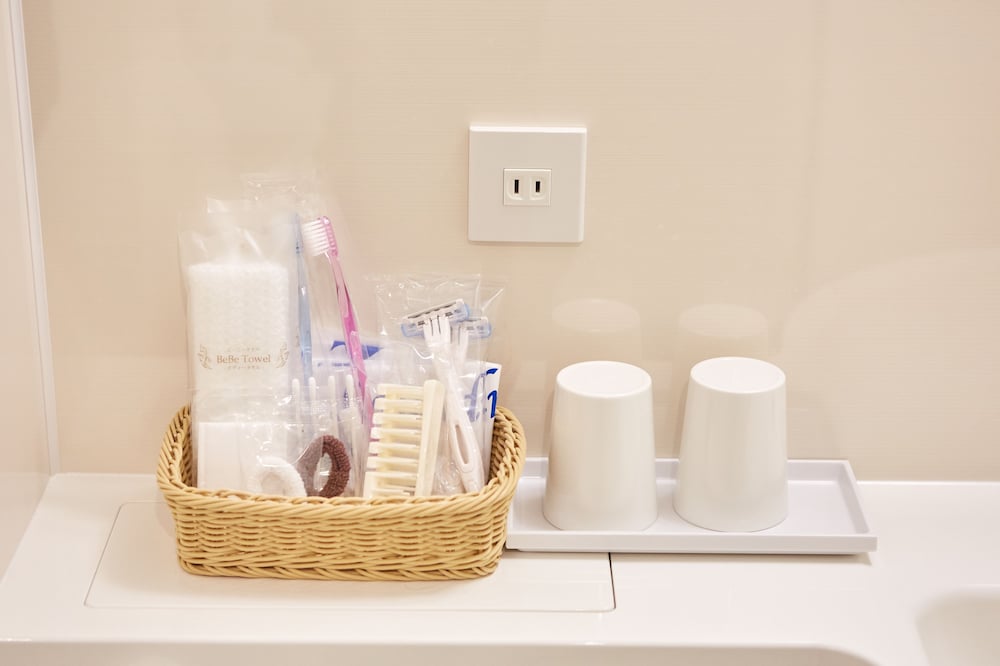 Bathroom amenities