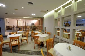 thumbnail: Breakfast area