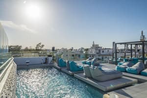 thumbnail: Outdoor pool