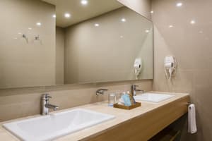thumbnail: Bathroom