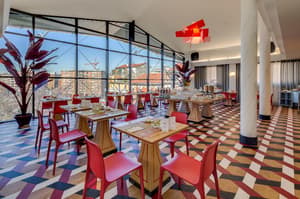 thumbnail: Restaurant