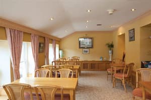 thumbnail: Restaurant