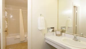 thumbnail: Bathroom sink
