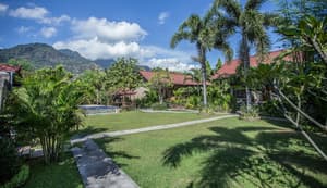 thumbnail: Front of property