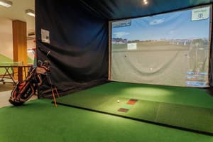 thumbnail: Indoor golf driving range