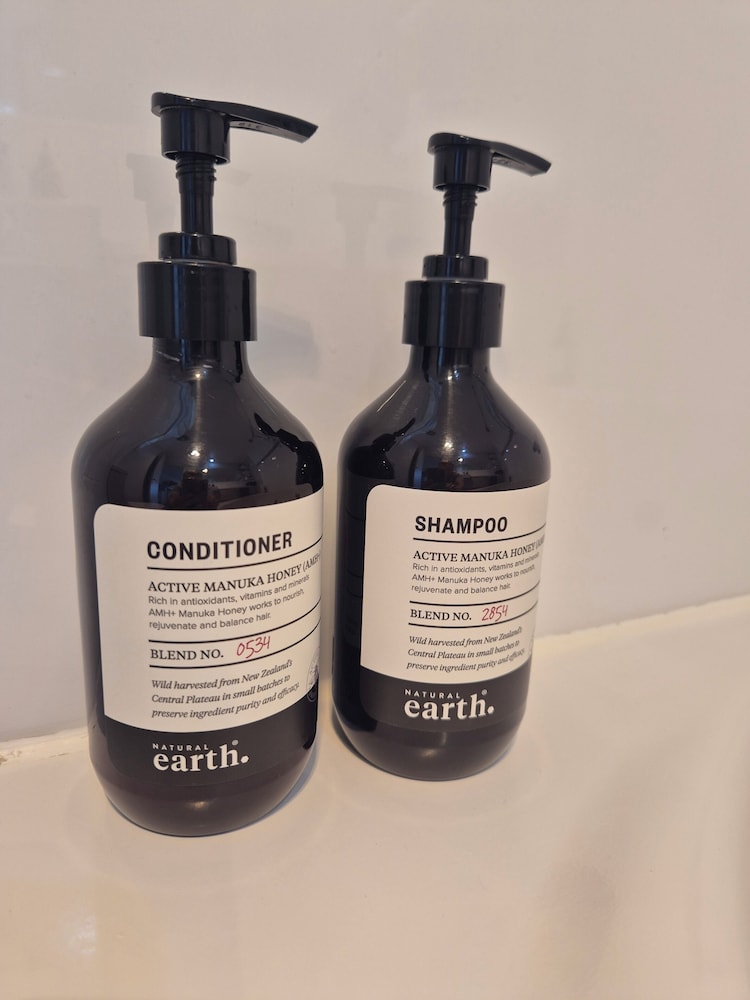 Bathroom amenities