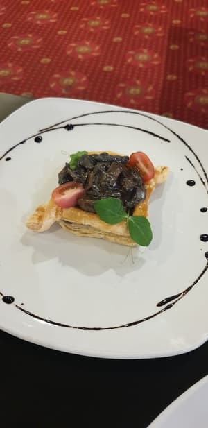 thumbnail: Restaurant