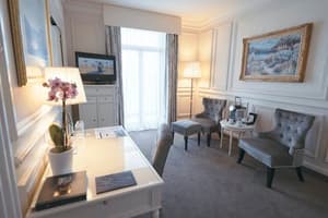 thumbnail: Le Mirador Main Picture Deluxe Room Photoshop