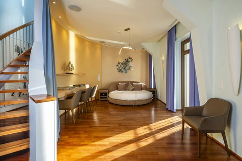 BP LeMirador suite Attica