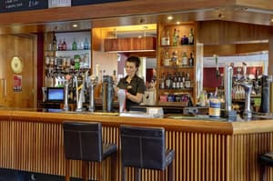 thumbnail: Bar (on property)