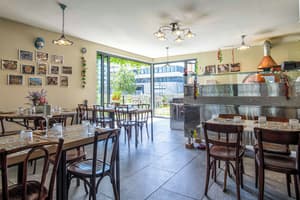 thumbnail: Restaurant