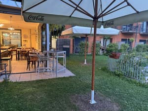 thumbnail: Terrace/patio
