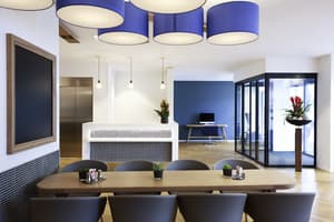 thumbnail: Interior entrance