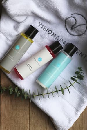 thumbnail: Bathroom amenities