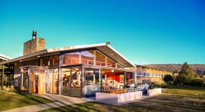 thumbnail: Front of property