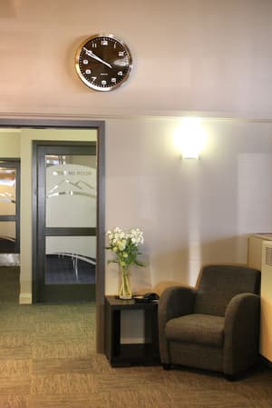 thumbnail: Lobby sitting area